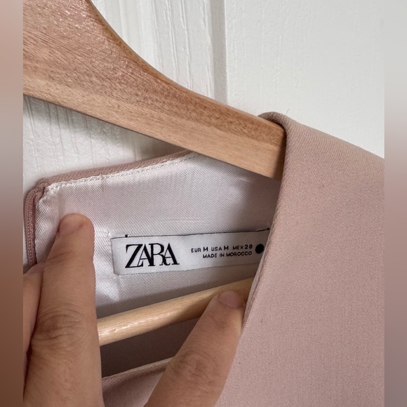 Zara voluminous mini dress - Picture 2 of 3